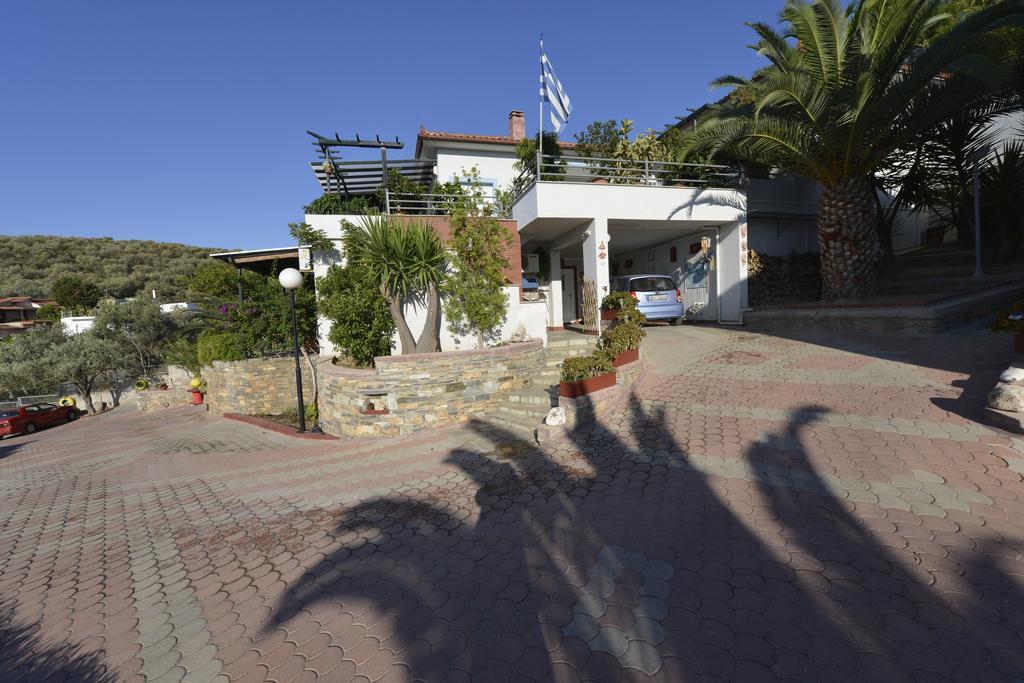 Aigli Apartments Néa Ankhíalos Esterno foto