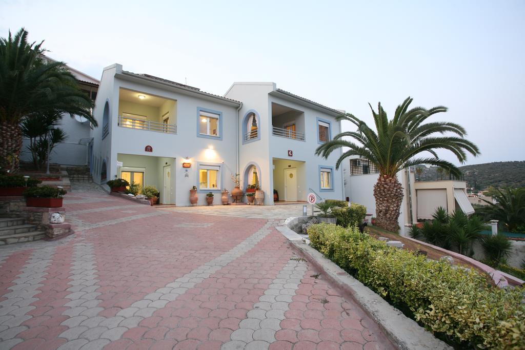 Aigli Apartments Néa Ankhíalos Esterno foto