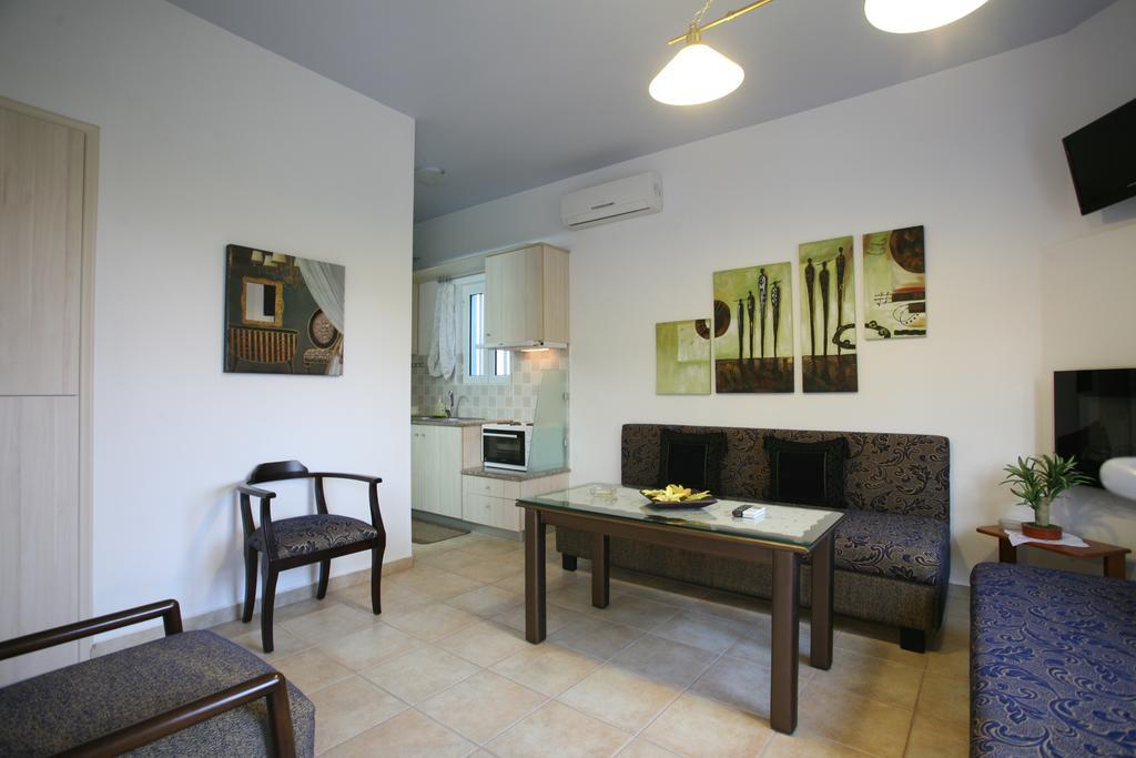 Aigli Apartments Néa Ankhíalos Esterno foto