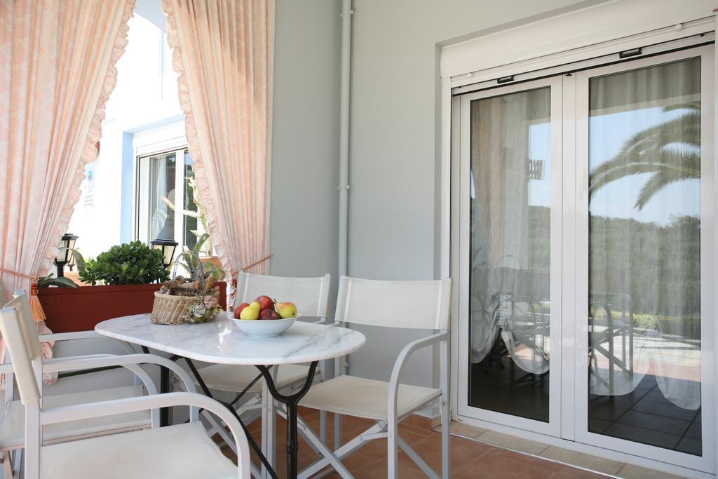 Aigli Apartments Néa Ankhíalos Esterno foto