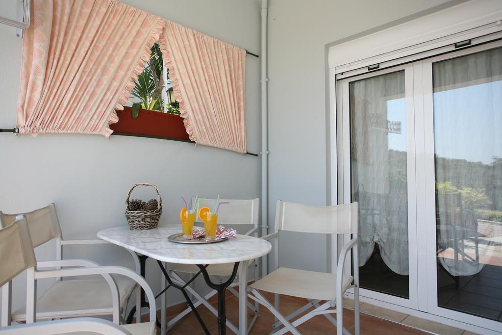 Aigli Apartments Néa Ankhíalos Esterno foto