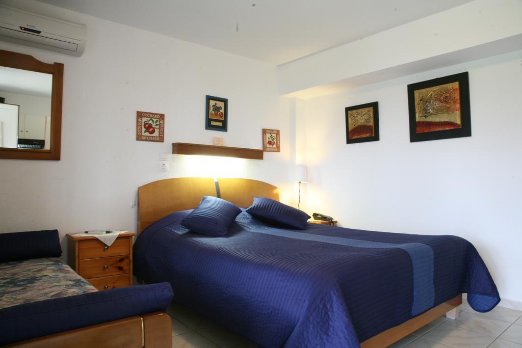 Aigli Apartments Néa Ankhíalos Esterno foto